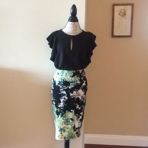 Black blouse w/keyhole detail